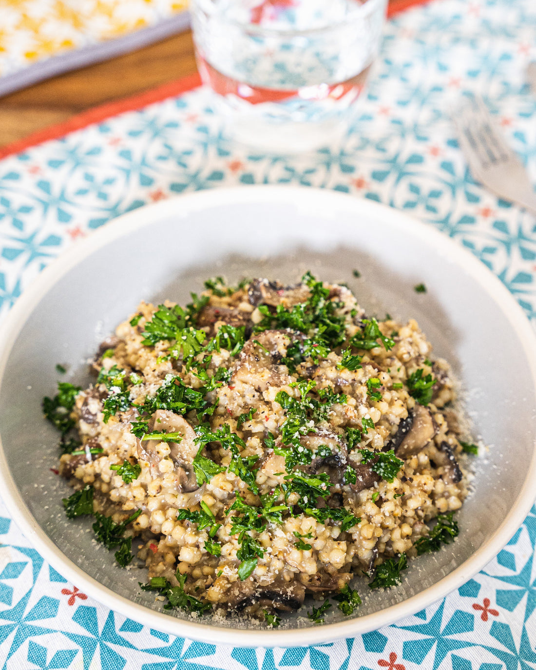 Sorghotto aux champignons, légumes et parmesan